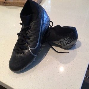 Nike Merc soccer cleats, low cleat/indoor, EC